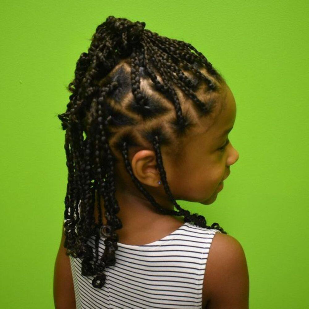 21 Cute Hairstyles For Black Teenage Girl With Natural Hair | Kort haar  kapsels, Afrikaanse kapsels, Haarstijlen